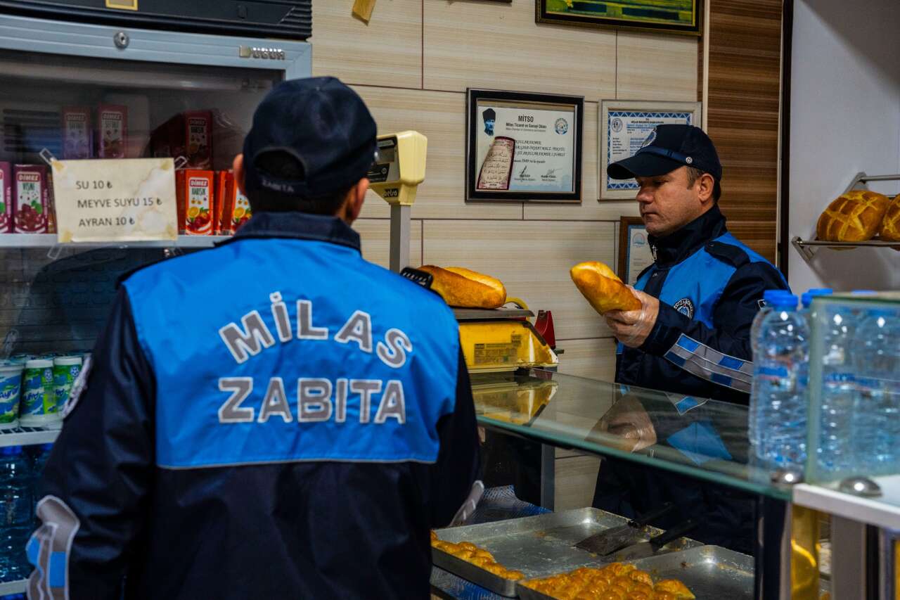 Halk Sağlığı İçin Erken Mesai: Zabıta Fırınları Denetledi 7